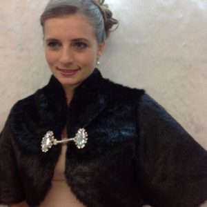 E06 Siyah kürk pelerin - Görsel 2