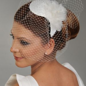 024 GELİN KEPİ KRİSTALLERLE SÜSLENMİŞ - Görsel 1