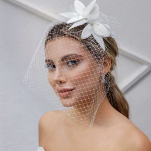 Gelin Saç Aksesuarı Nikah Düğün Tüllü Çiçekli İncili Saç Aksesuarı - Görsel 1